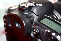 高像素、高连拍 佳能7D套机售价10500元