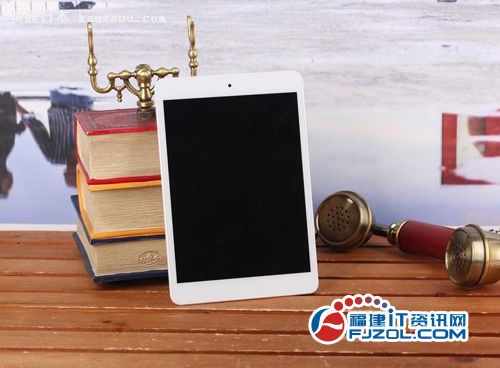 四核八显 Colorfly S782 Q1平板售599元